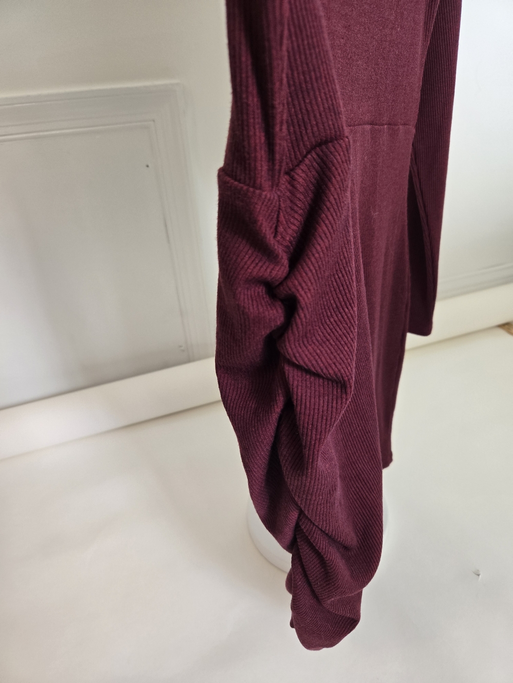 NWOT Lovers + Friends Burgundy Long-Sleeve Ruched Mini Dress Womens Size SMALL - Picture 6 of 15